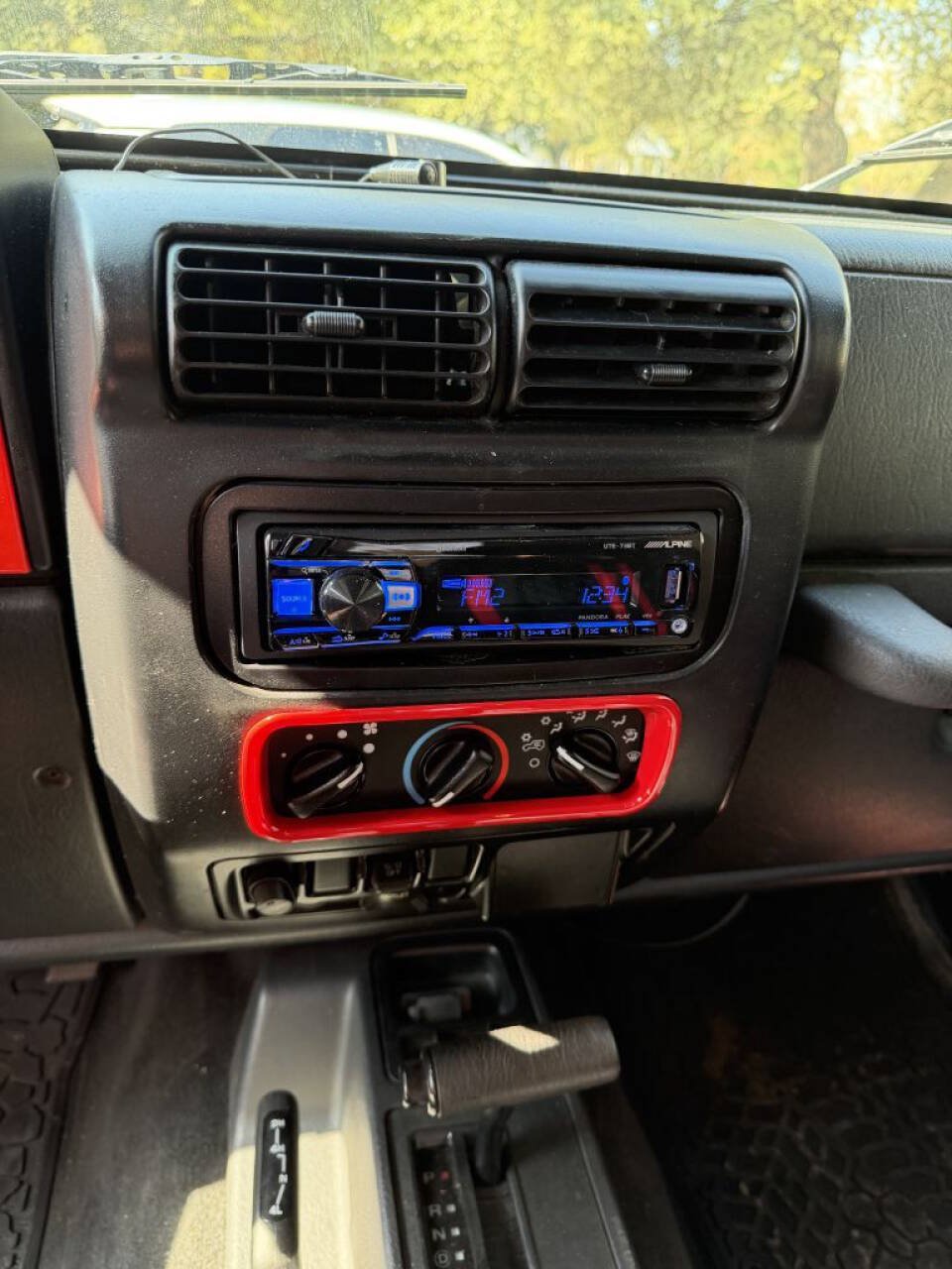 Used 2004 Jeep Wrangler 4WD image 16