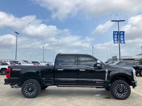 Used 2024 Ford F250 Platinum AWD/4WD image 8