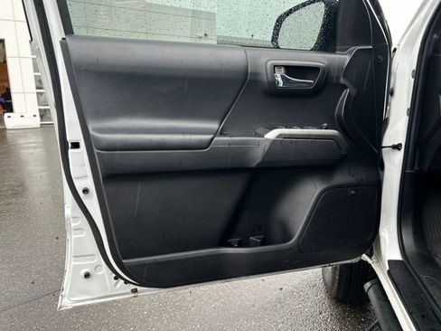 Used 2023 Toyota Tacoma Limited image 19