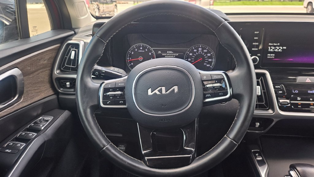 Used 2022 Kia Sorento S AWD/4WD image 30