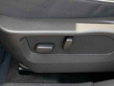 Used 2023 Buick Envision Avenir AWD/4WD image 19