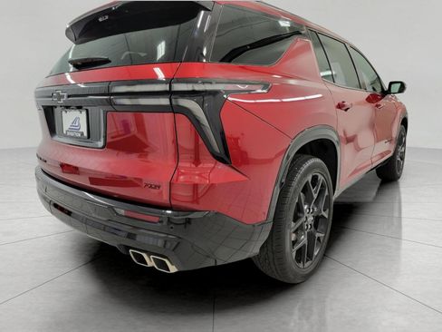 Used 2024 Chevrolet Traverse RS image 20