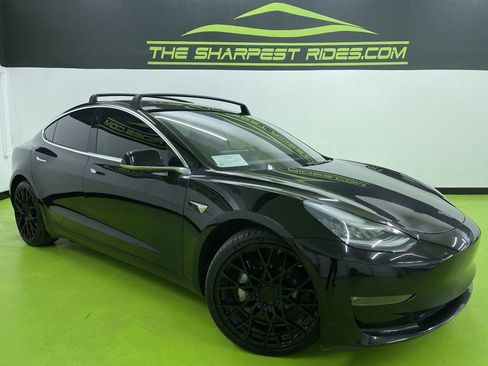 Used 2018 Tesla Model 3 Long Range image 1