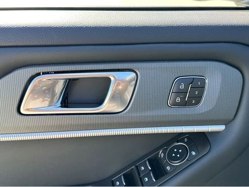 New 2026 Ford Explorer ST image 38