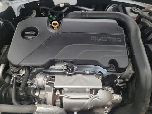 Used 2020 Chevrolet Malibu LT FWD image 30