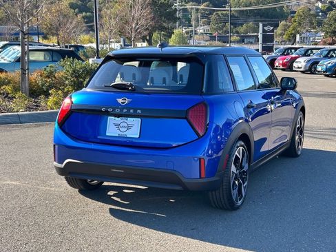 New 2026 MINI Cooper 4-Door Hardtop image 5