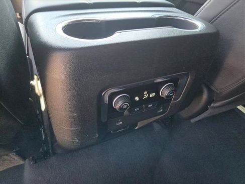 Used 2023 Chevrolet Tahoe Z71 AWD/4WD image 18