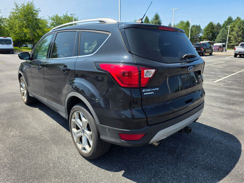 Used 2019 Ford Escape Titanium AWD/4WD image 3