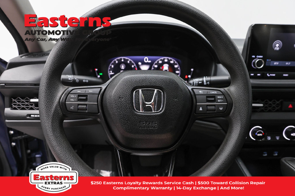 Used 2025 Honda Accord SE image 11