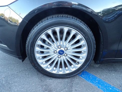 Used 2015 Ford Fusion Titanium FWD image 16