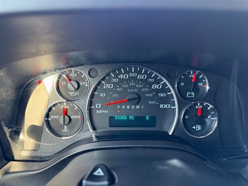 Used 2023 GMC Savana 2500 Extended w/ Driver Convenience Package image 18