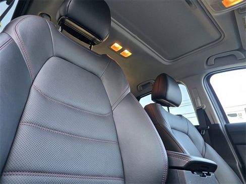 Certified 2025 MAZDA CX-5 Carbon Edition image 17