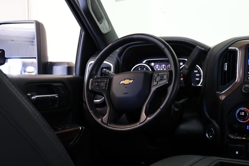 Used 2022 Chevrolet Silverado 3500 High Country w/ Safety Package II AWD/4WD image 29