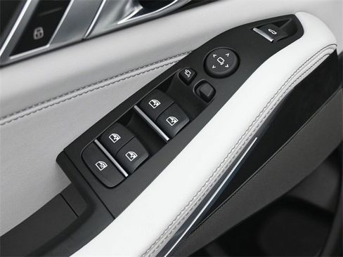 New 2026 BMW X5 sDrive40i w/ Climate Comfort Package image 13