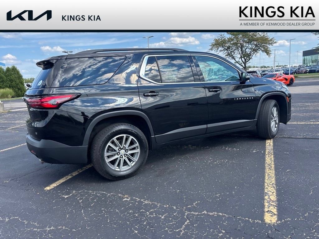 Used 2024 Chevrolet Traverse LT AWD/4WD image 7