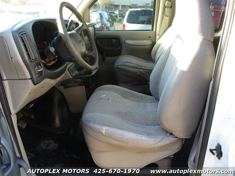 Used 1998 GMC Savana 1500 RWD image 9