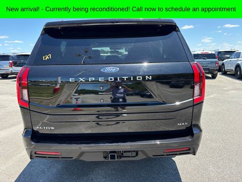 Used 2025 Ford Expedition Max Active AWD/4WD image 4