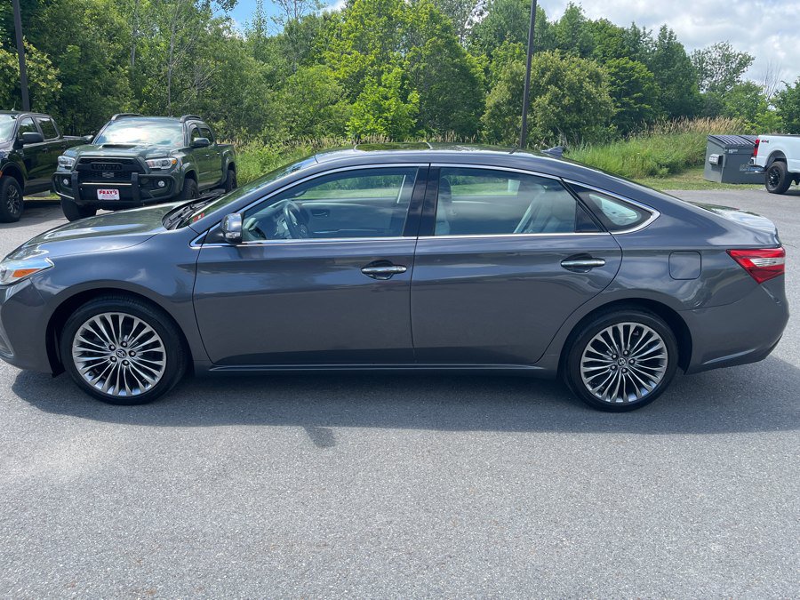 Used 2018 Toyota Avalon Limited w/ Carpet Mat Package FWD image 4