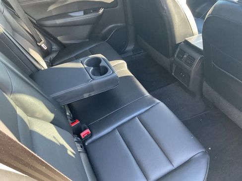 Used 2023 Nissan Rogue SV w/ SV Premium Package image 32