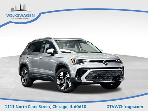 New 2025 Volkswagen Taos SE image 1