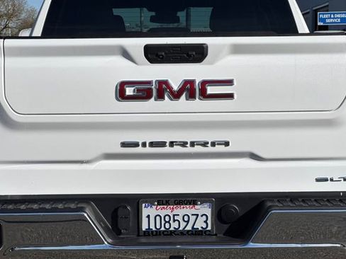 Used 2024 GMC Sierra 1500 SLT image 49