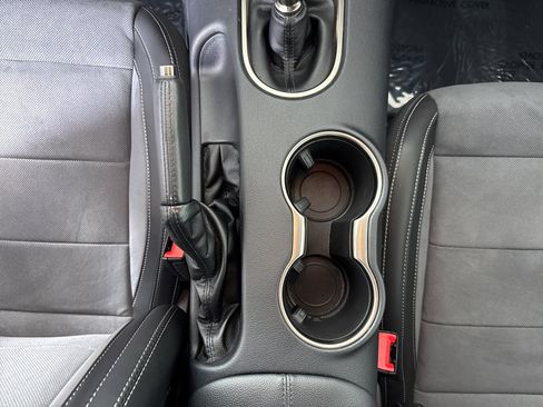 Certified 2020 Ford Mustang Shelby GT350 w/ Technology Package image 32