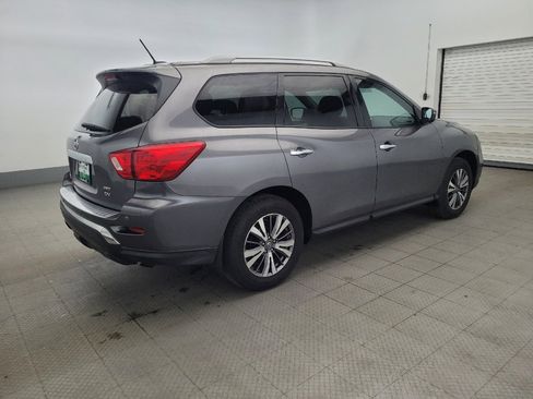 Used 2017 Nissan Pathfinder SV w/ SV Cold Weather Package AWD/4WD image 10