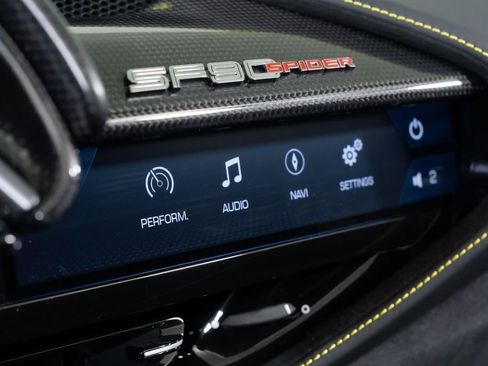 Used 2022 Ferrari SF90 Spider image 37