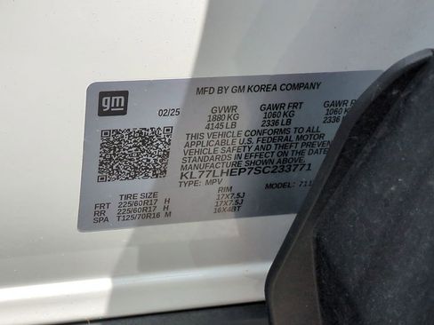 Used 2025 Chevrolet Trax LT w/ LT Convenience Package FWD image 28