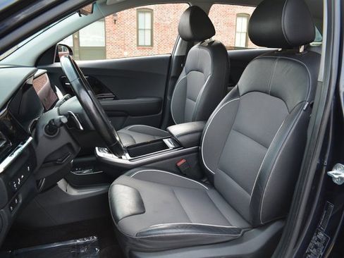 Used 2022 Kia Niro EX w/ Cold Weather Package image 15