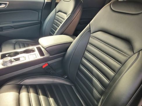 Certified 2023 Ford Edge SEL image 11