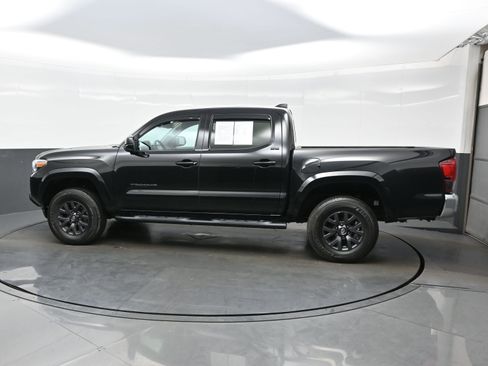 Used 2023 Toyota Tacoma SR5 w/ Black Out Package (TMS) AWD/4WD image 3
