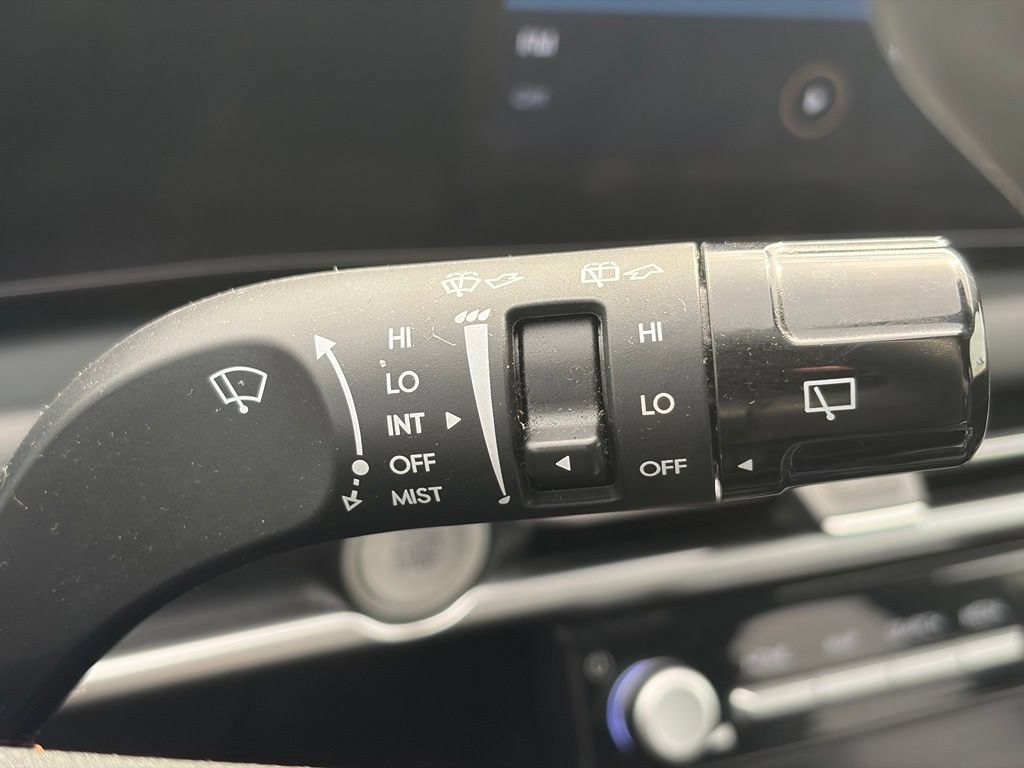Used 2025 Hyundai Tucson SEL AWD/4WD image 30