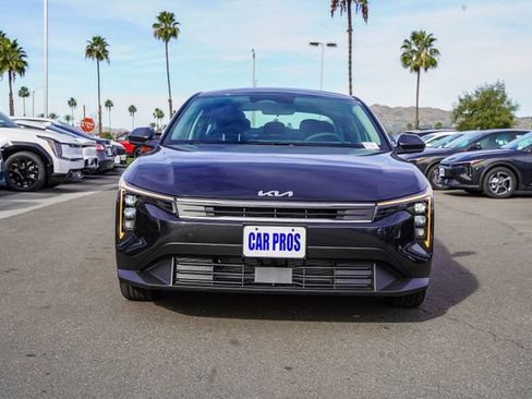 New 2026 Kia K4 LXS image 3