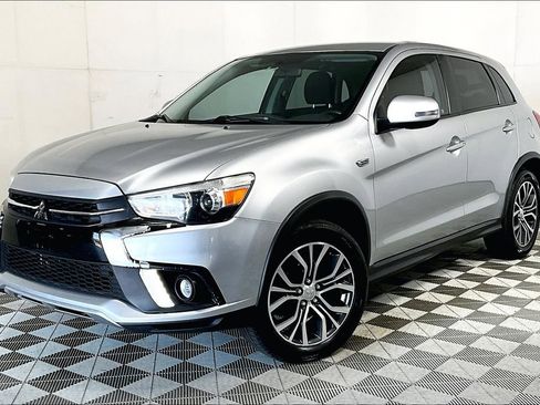 Used 2019 Mitsubishi Outlander Sport SE image 2