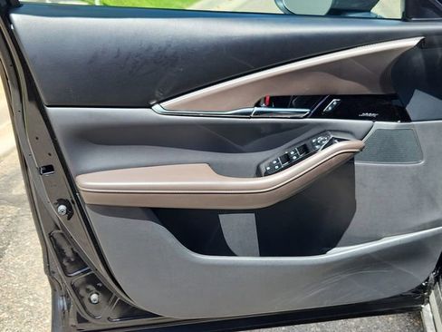 Certified 2025 MAZDA CX-30 2.5 Turbo w/ Premium Package image 11