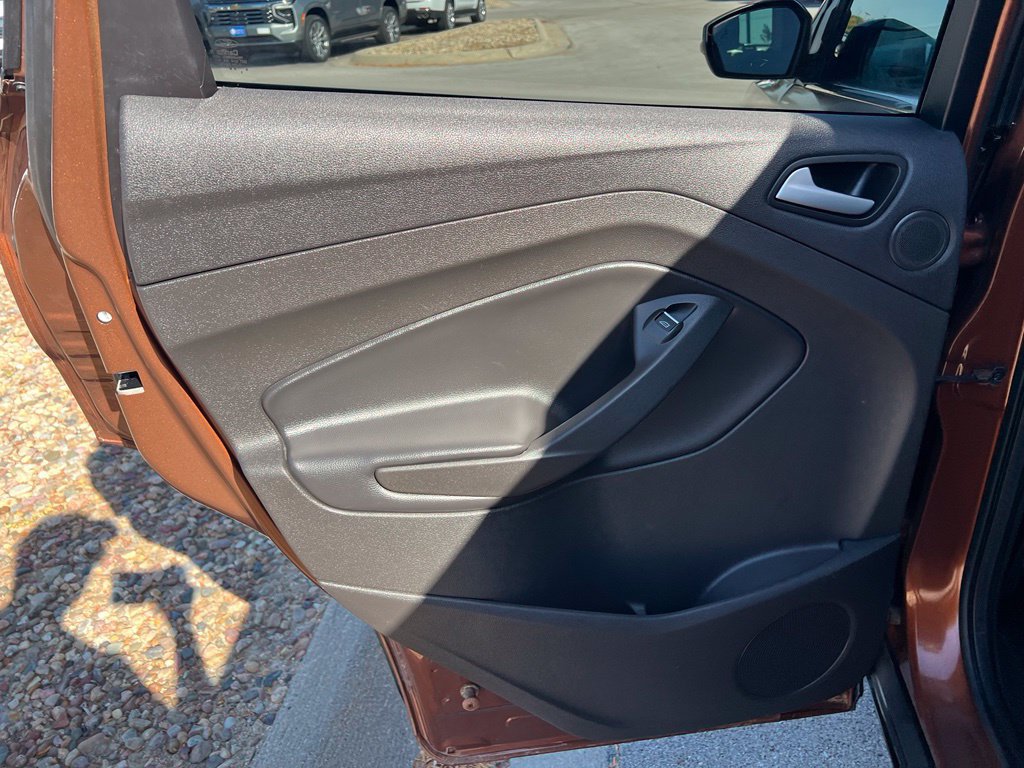 Used 2017 Ford Escape Titanium w/ Canadian Touring Package AWD/4WD image 19