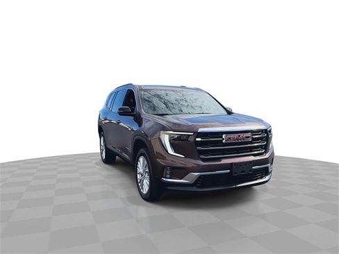 Used 2024 GMC Acadia Elevation image 2