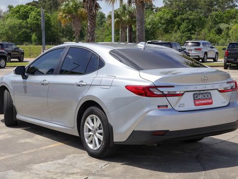 Used 2025 Toyota Camry LE AWD/4WD image 23