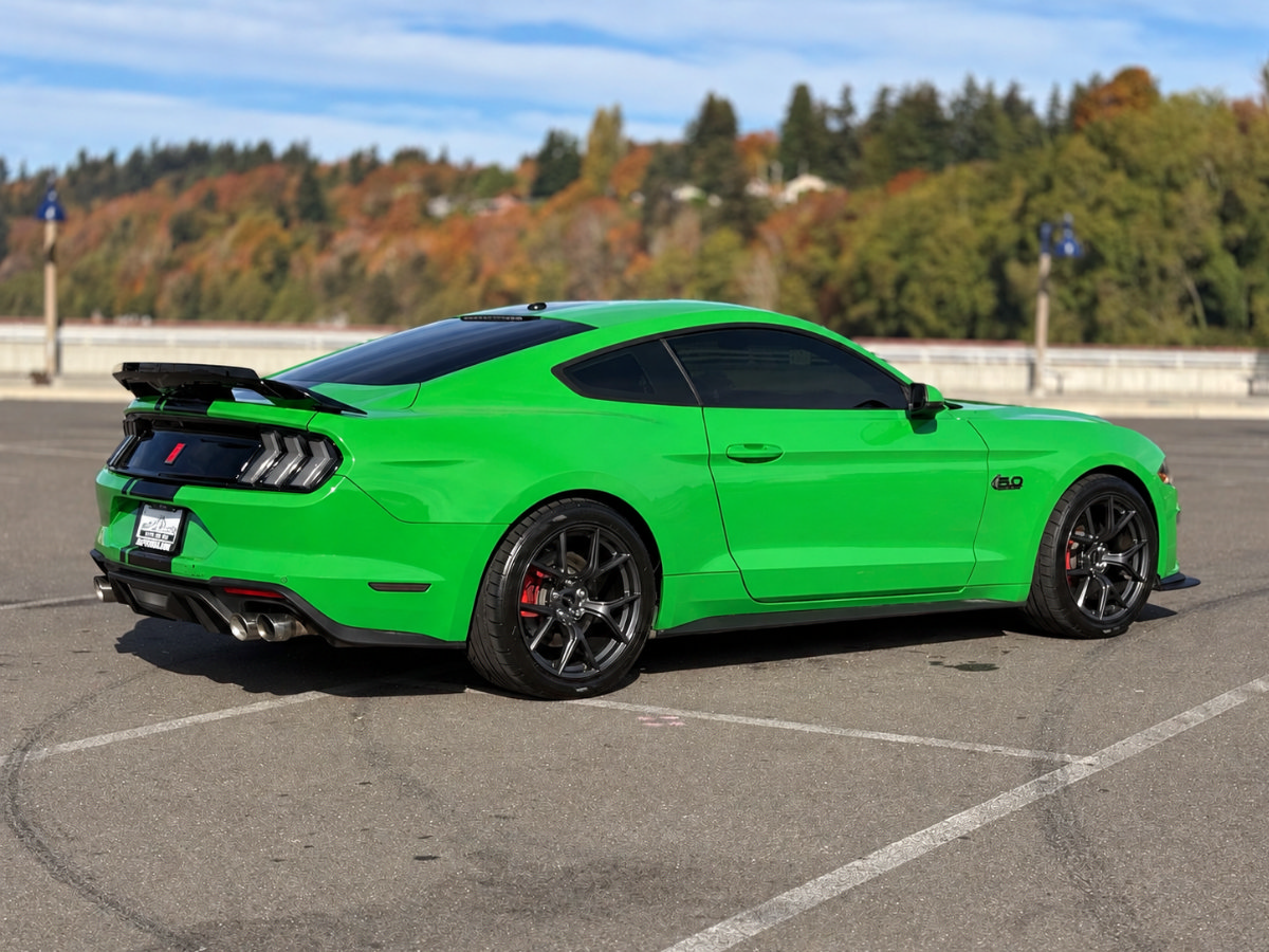 Used 2019 Ford Mustang GT Premium w/ Performance Package - Level 2 RWD image 3