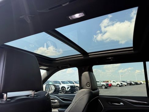 Used 2022 Cadillac Escalade ESV Sport image 14