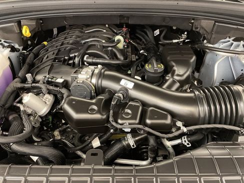 New 2025 Jeep Grand Cherokee L Limited image 18