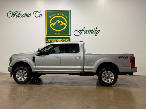Used 2020 Ford F250 Platinum AWD/4WD image 6
