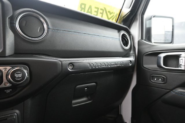Used 2022 Jeep Wrangler Unlimited Rubicon 4xe w/ Cold Weather Group AWD/4WD image 29