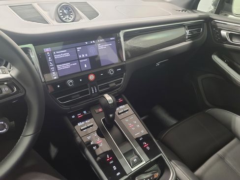 New 2026 Porsche Macan Turbo image 20