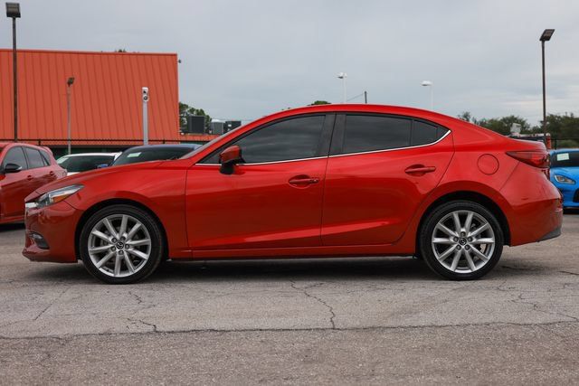 Used 2017 MAZDA MAZDA3 Touring FWD image 4