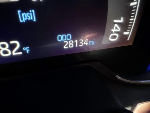Used 2024 Toyota RAV4 XLE AWD/4WD image 30