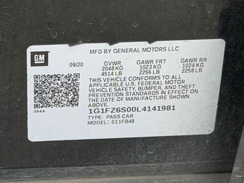 Used 2020 Chevrolet Bolt Premier w/ Infotainment Package FWD image 25