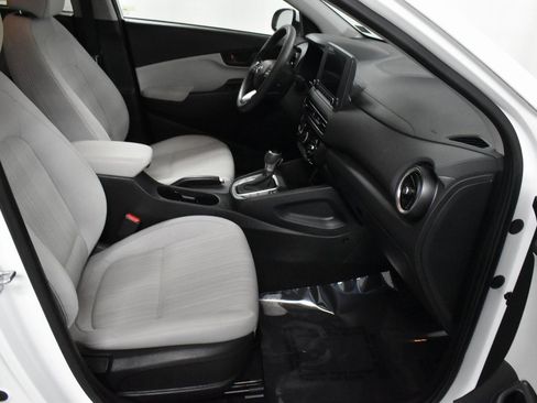 Used 2023 Hyundai Kona SEL image 14