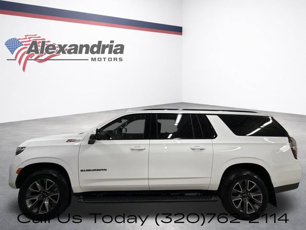 Used 2021 Chevrolet Suburban Z71 w/ Z71 Signature Package AWD/4WD image 2